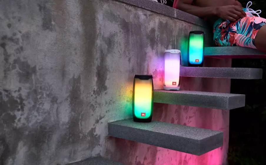 JBL PULSE 4 SPEAKER
