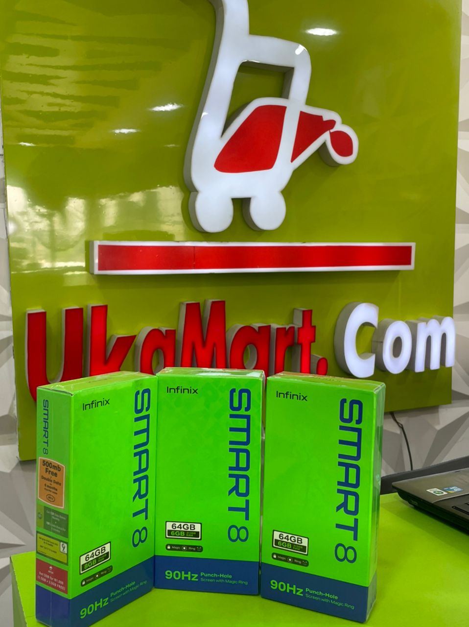 Infinix Smart 8 6.6" 4GB RAM/64GB ROM99