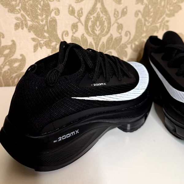 Athletic running sneakers