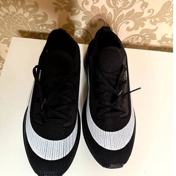 Athletic running sneakers