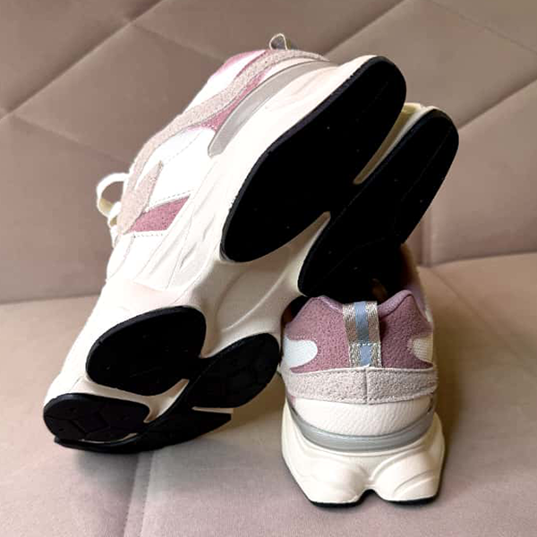 Lightweight Comfort Trainers