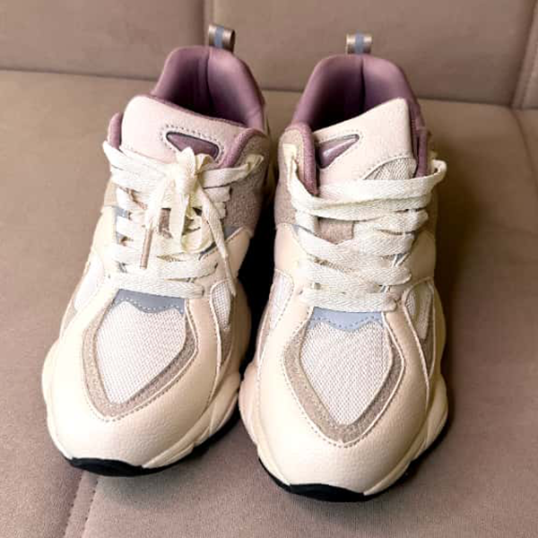 Lightweight Comfort Trainers