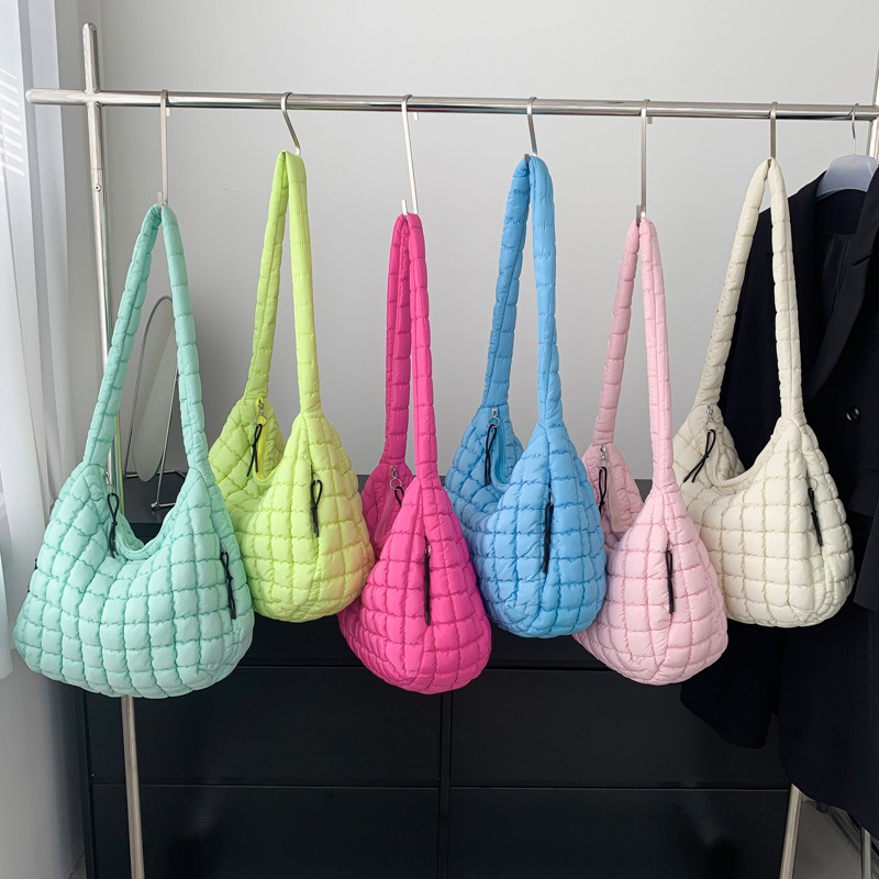 Pleated Cloud Dumpling Bag – Large Capacity Fashion Shoulder & Crossbody Bag UK - Image 4