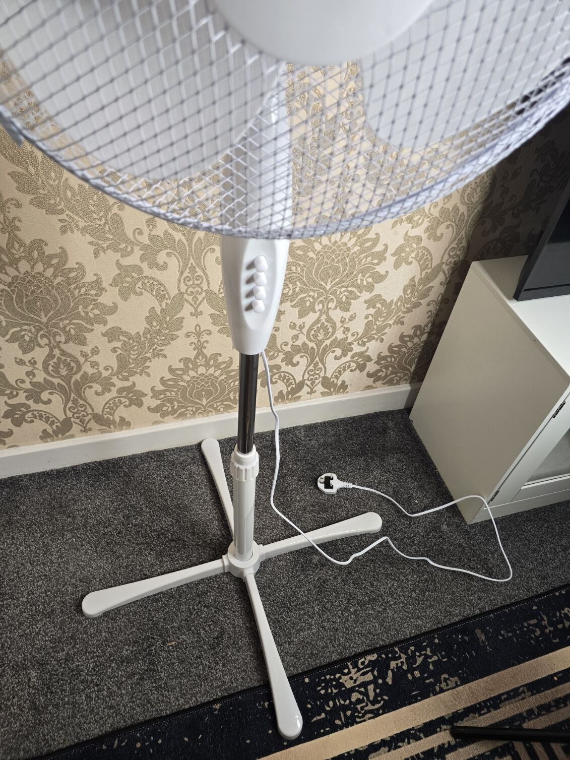Sentik Pedestal Fan – Premium 3-Speed Adjustable White Cooling Fan for Home & Office