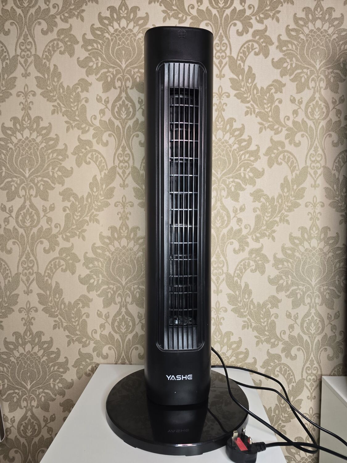Premium Yashe Black Tower Fan – 50W Slim Cooling Fan with 8-Hour Timer for Cooler UK Homes