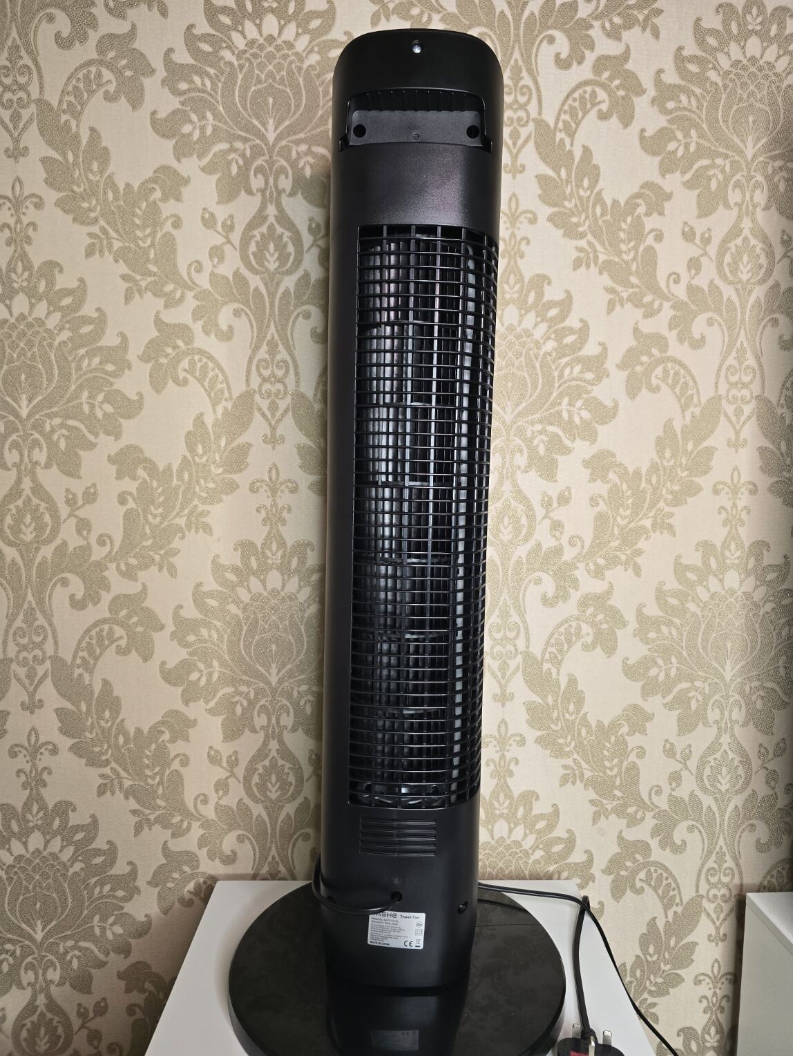 Premium Yashe Black Tower Fan – 50W Slim Cooling Fan with 8-Hour Timer for Cooler UK Homes - Image 3