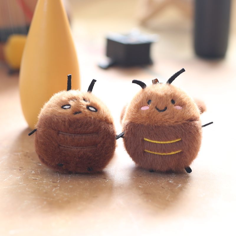 Adorable Cute Cockroach Plush Keychain – Kawaii Bag Charm Pendant