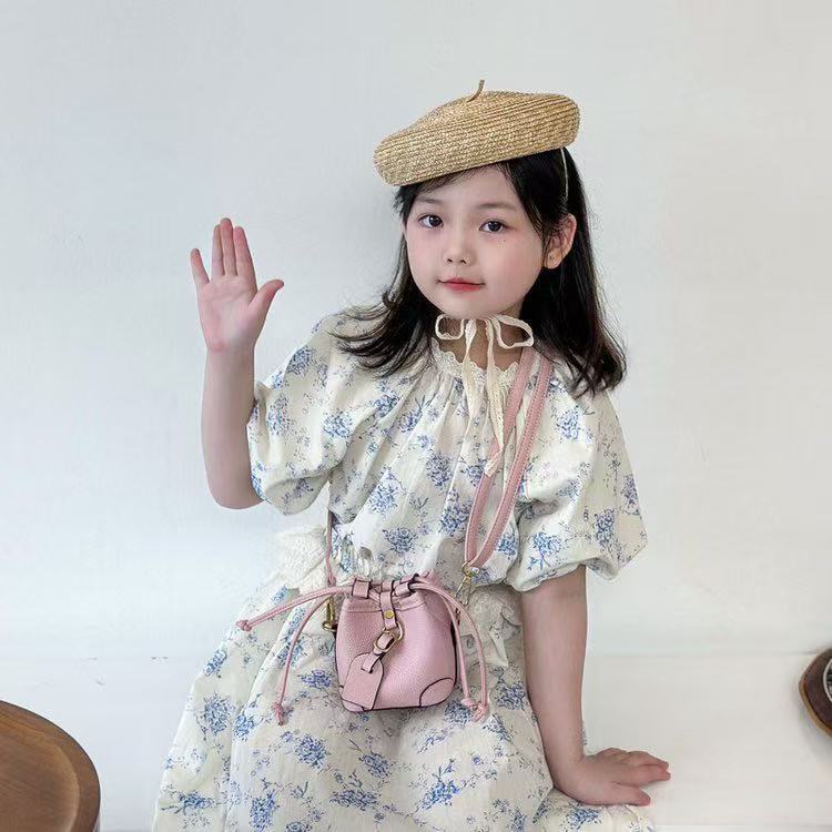 New Mini small bucket bag children's bag Korean style outing girl's crossbody bag baby exquisite accessories compact bag - Image 2