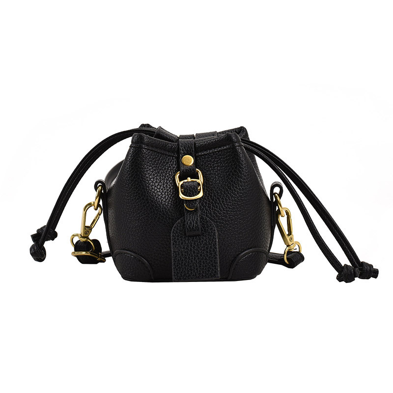 New Mini small bucket bag children's bag Korean style outing girl's crossbody bag baby exquisite accessories compact bag - Image 4