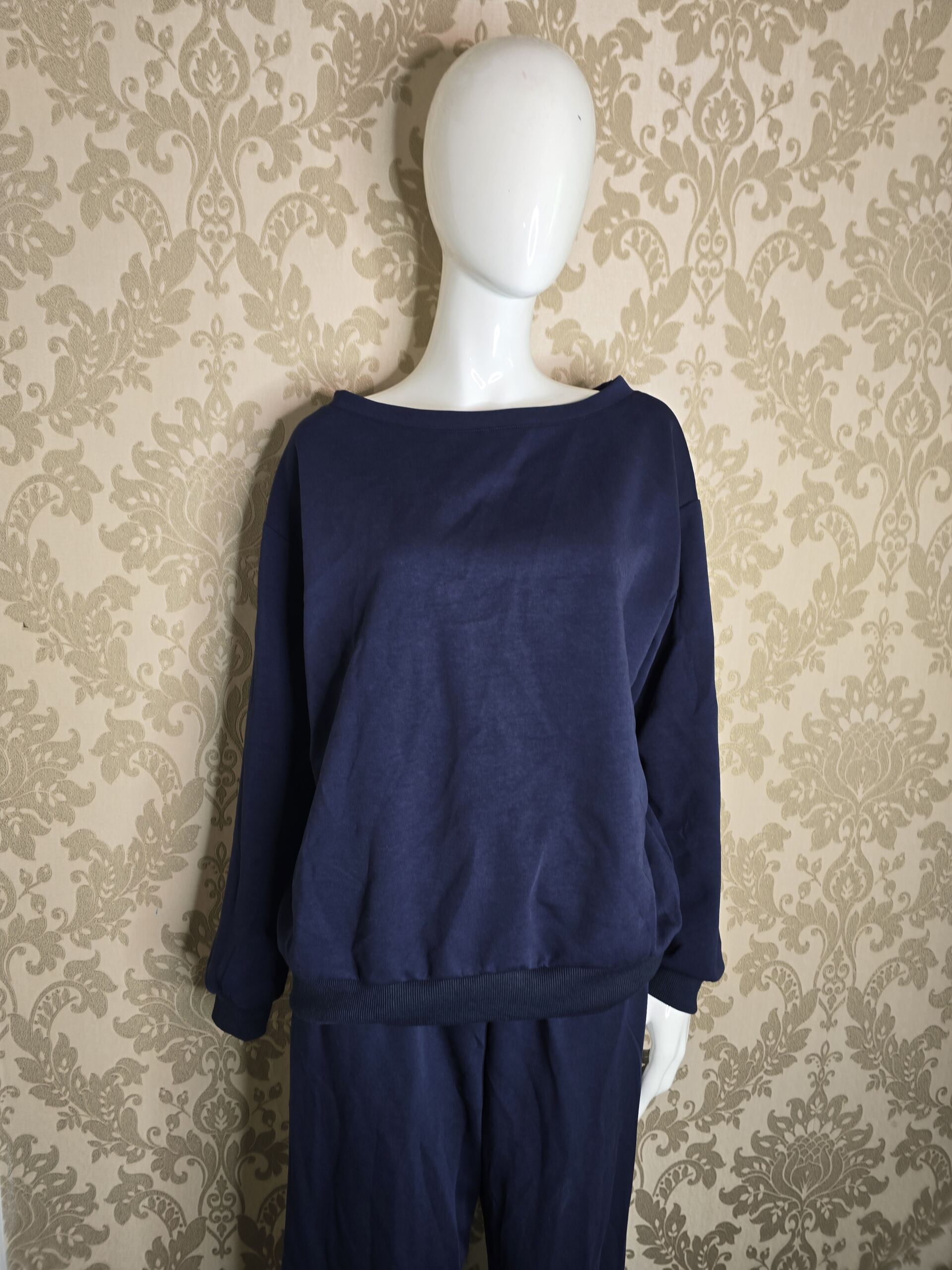 Women’s Navy Blue Off-Shoulder Two-Piece Lounge Set – Size Small - Image 5