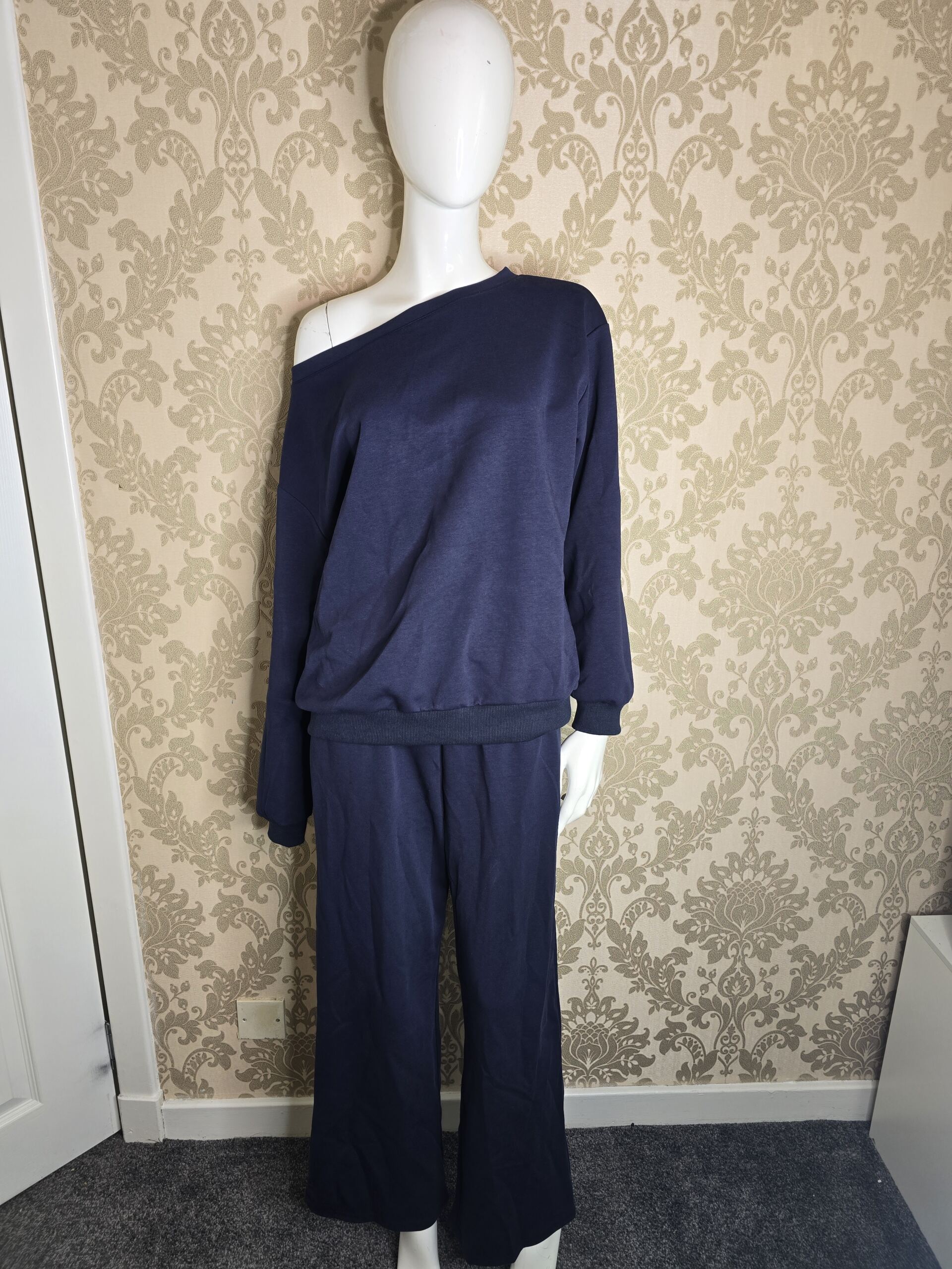 Women’s Navy Blue Off-Shoulder Two-Piece Lounge Set – Size Small