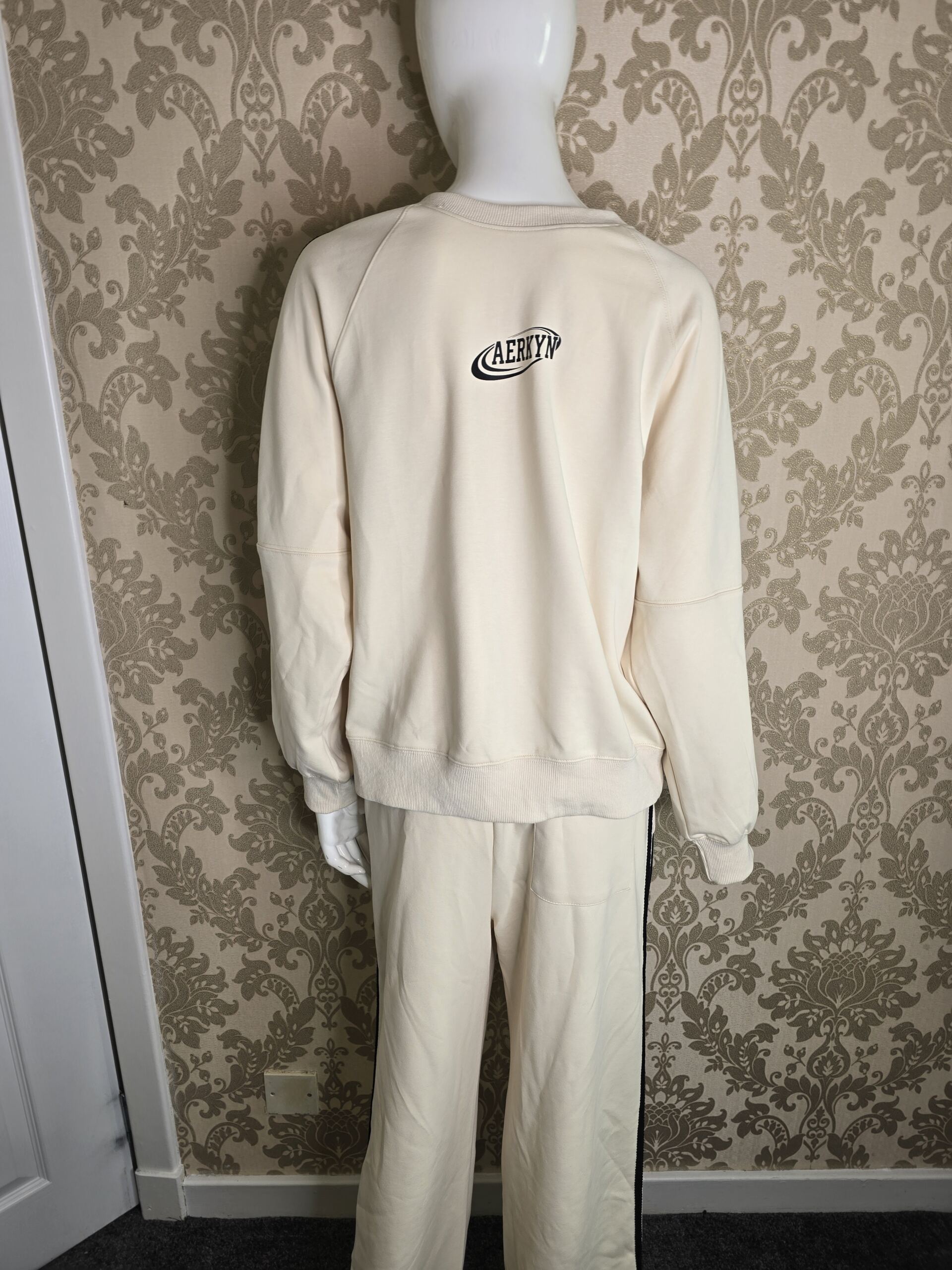 Stylish Women’s Cream Tracksuit Co-ord Set – Size Medium - Image 6