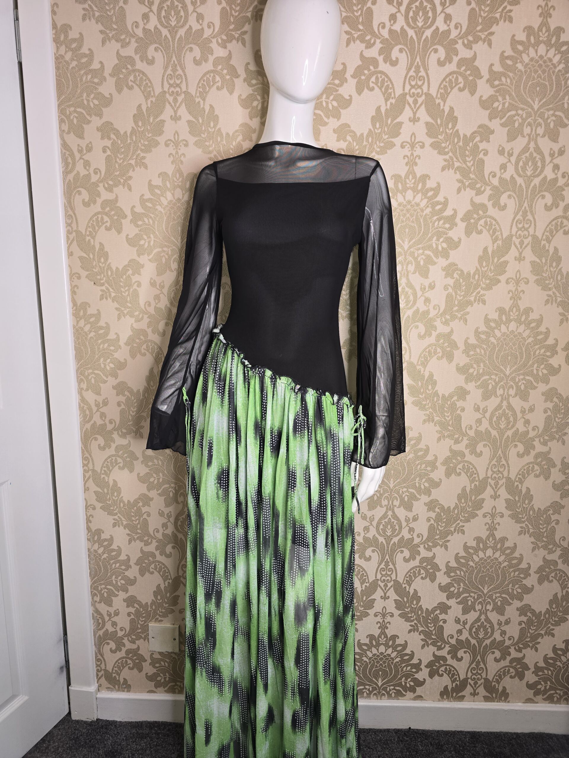 Stylish Women’s Black & Green Mesh Maxi Dress – Size Small - Image 3