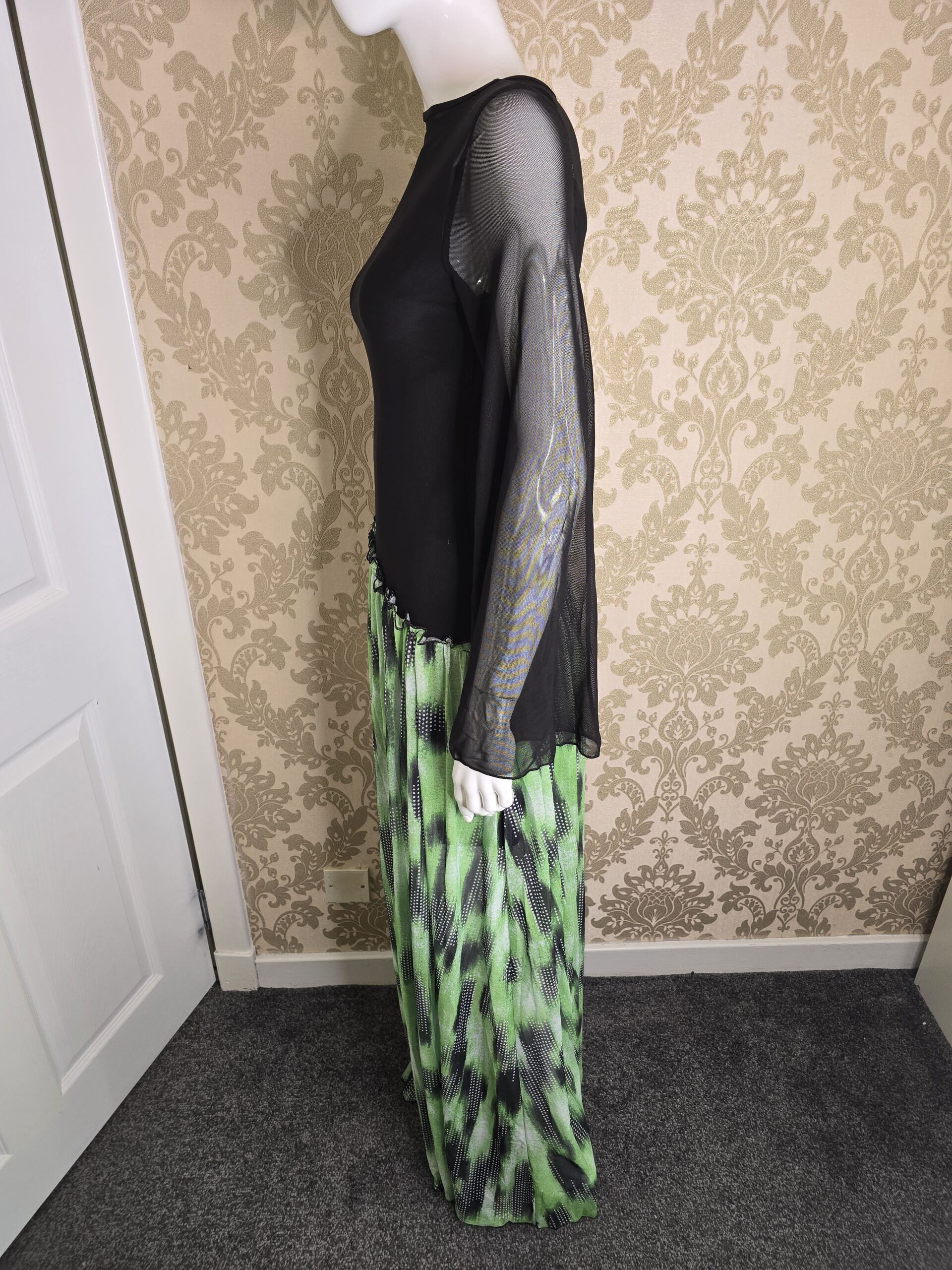 Stylish Women’s Black & Green Mesh Maxi Dress – Size Small - Image 6