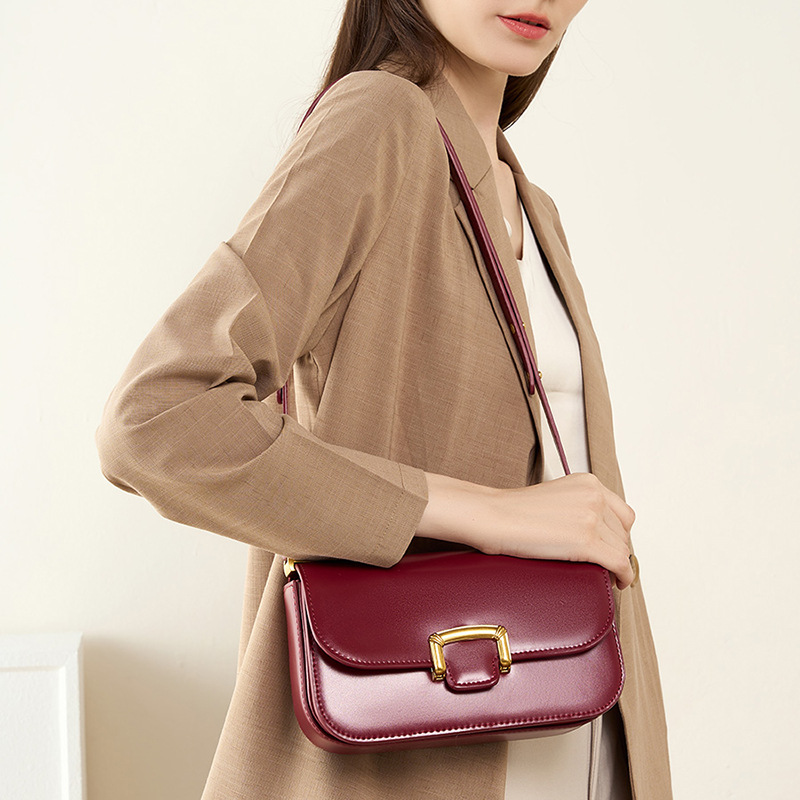 2025 spring and summer new French spring and summer genuine leather women's bag crossbody wedding bag minority fashion commuting underarm bag - Image 3