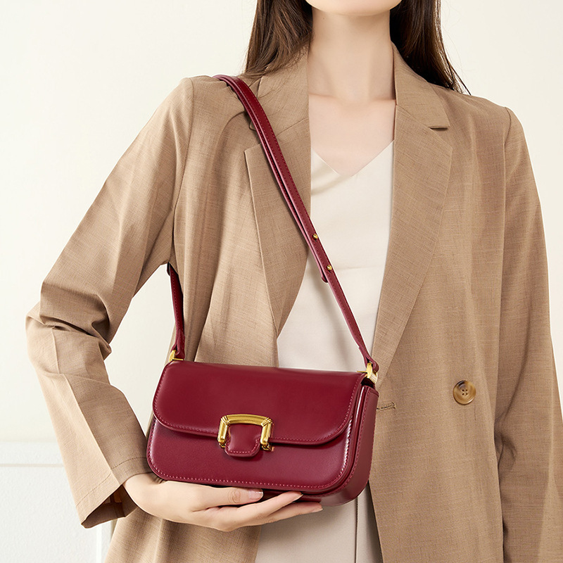 2025 spring and summer new French spring and summer genuine leather women's bag crossbody wedding bag minority fashion commuting underarm bag - Image 4