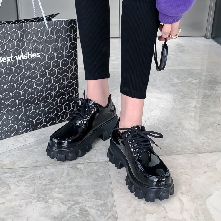 Women’s Platform Pumps Patent Leather Lace-Up White Shoes
