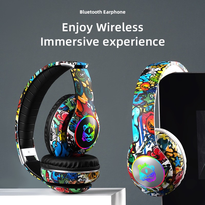 Children’s Bluetooth Headphones Noise Reduction Graffiti for Gaming - Image 4