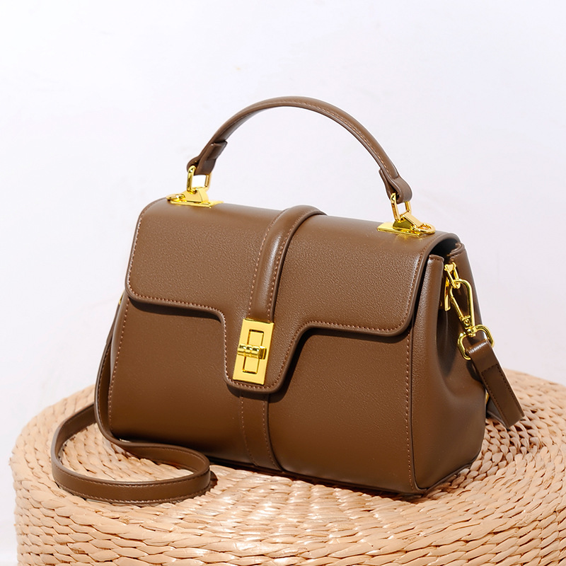 Stylish Fansiman Small Square Messenger Bag for Women - Image 3