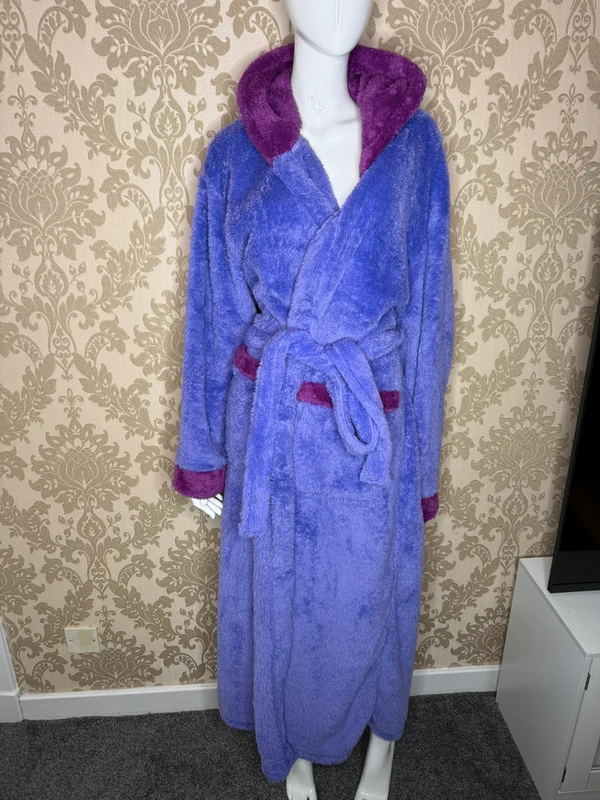 Soft Purple Hooded Fleece Bathrobe, Long Sleeve Plush Winter Dressing Gown with Contrast Burgundy Hood & Cuffs, Waist Tie Belt, Warm Home Wear Robe - Image 4